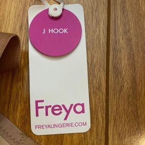 Brand new with tags Freya bra Uk sizing 34GG, US 34J